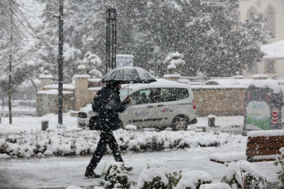 Ankara'da eğitime kar tatili!