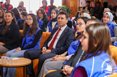 Genç yetenekler sesleriyle büyüledi!