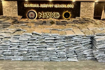 Başakşehir'de uyuşturucu çetesine darbe! 880 kg Skunk ile 7 zehir taciri tutuklandı!