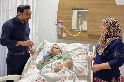 Bursa'da yangın mağduru engelli hastaya Gürsu SHM'den moral ziyareti