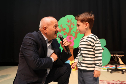 Gebze'de Başkan Büyükgöz’den miniklere sürpriz