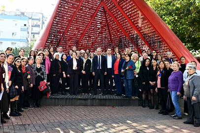 Antalya'da şiddete karşı ses, Al Yazma’da yükseldi