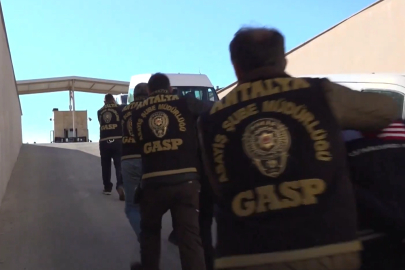 Antalya'da milyon dolarlık kripto para gaspı çetesi çökertildi