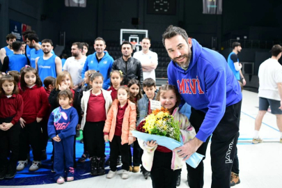 Minik basketbol sevdalıları, Çayırova’nın dev adamlarıyla buluştu