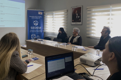 İstanbul Maltepe'de muhtarlara toplumsal cinsiyet eşitliği semineri